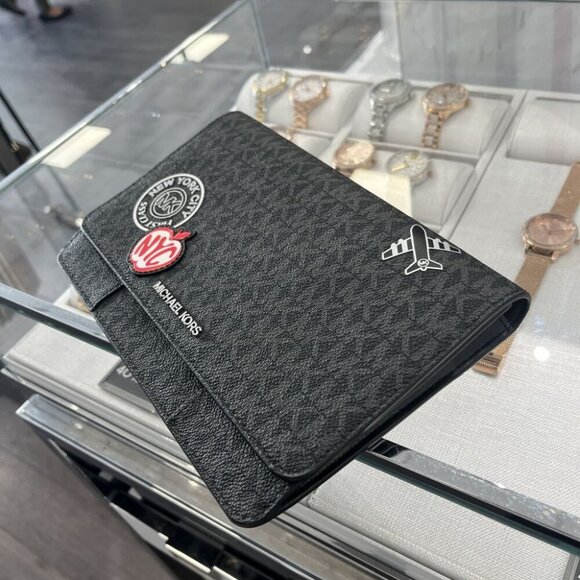 Michael Kors Cooper Large Embellished Signature Logo Travel Wallet 36R5LCOF6B - Picture 2 of 10